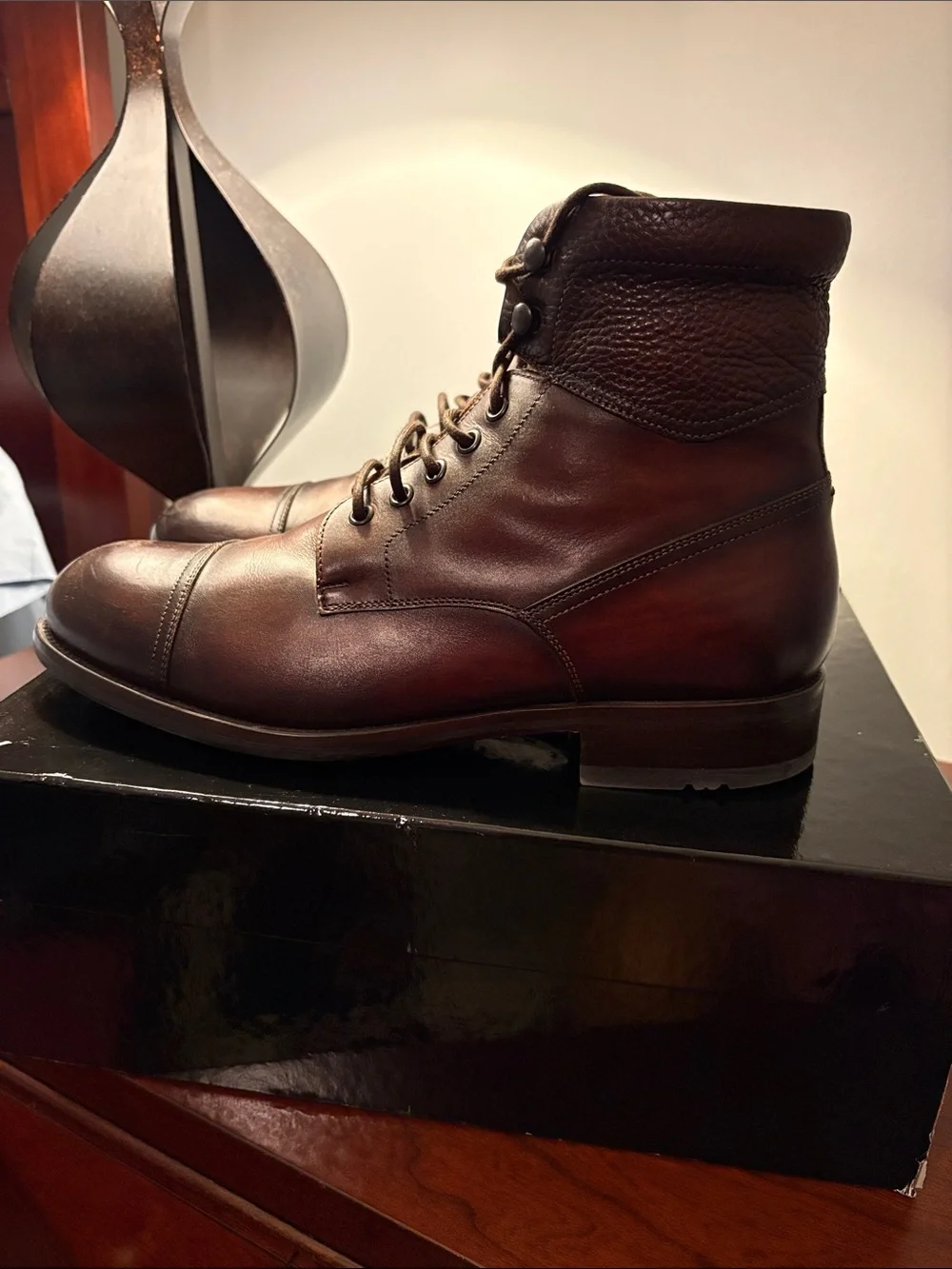 Magnanni Brown Leather Lace-Up Cap-Toe Boots